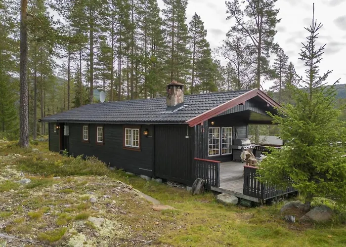 Fregn 酒店 Ljørdal